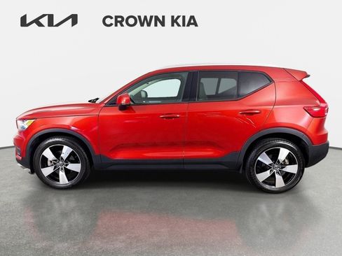 Used 2021 Volvo XC40 T5 Momentum w/ Premium Package AWD/4WD image 9