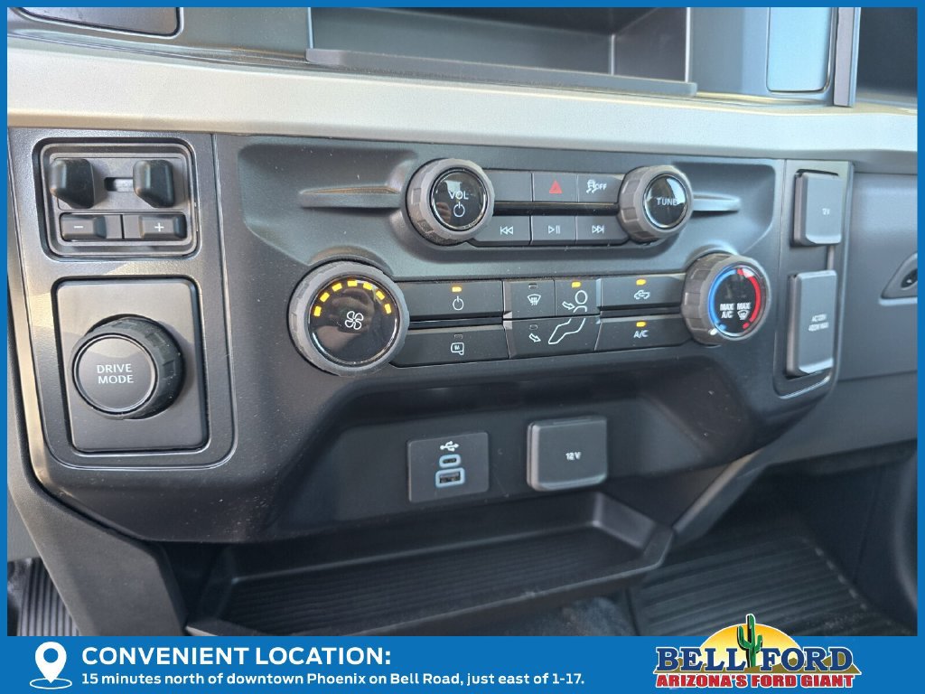 New 2026 Ford F250 XL w/ XL Chrome Package RWD image 20