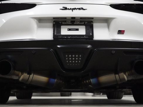 Used 2024 Toyota Supra RWD image 5