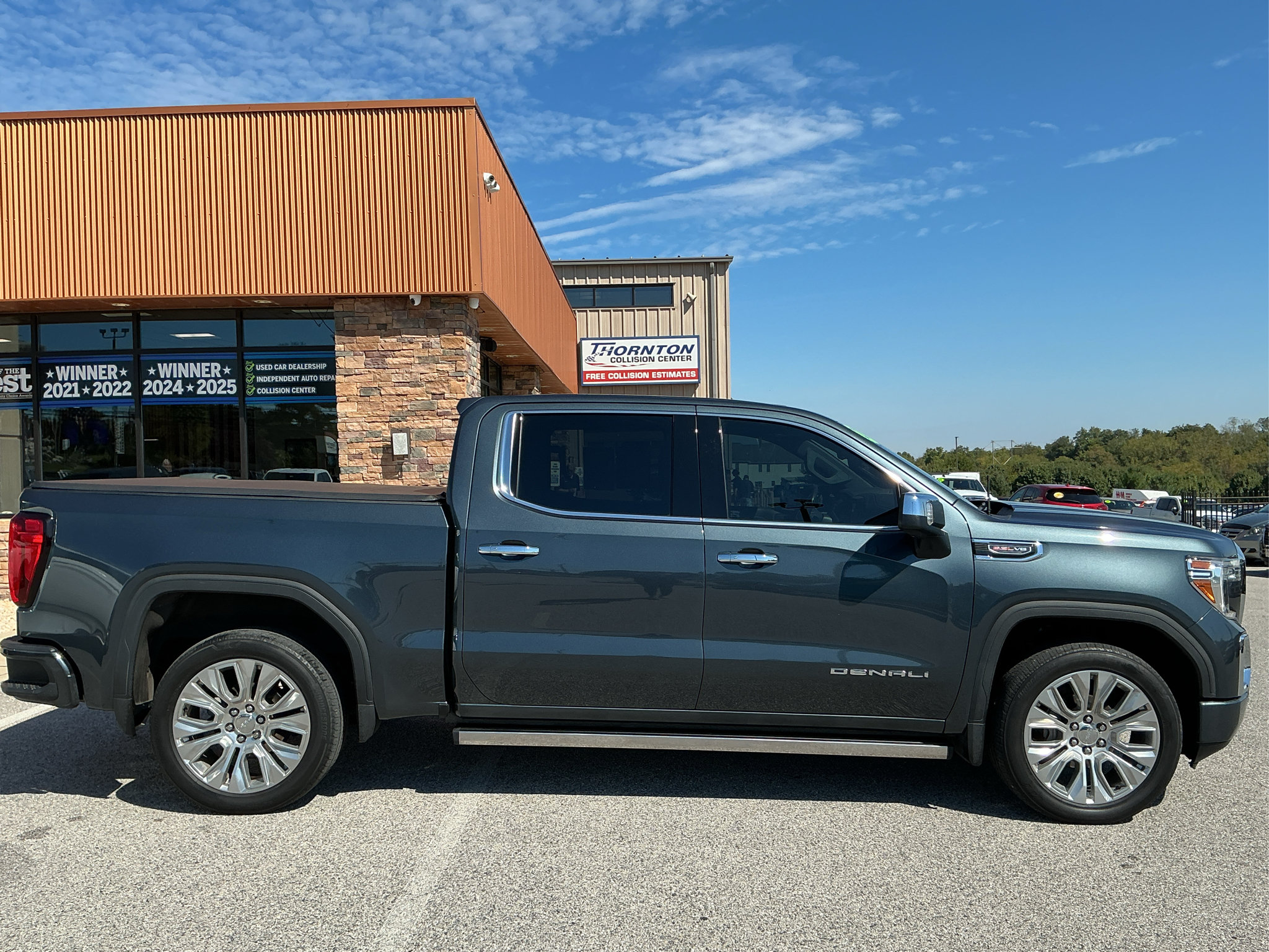 Used 2021 GMC Sierra 1500 Denali w/ Denali Ultimate Package AWD/4WD image 2