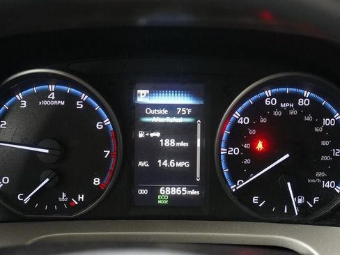 Used 2018 Toyota RAV4 LE w/ All Weather Liner Package AWD/4WD image 16