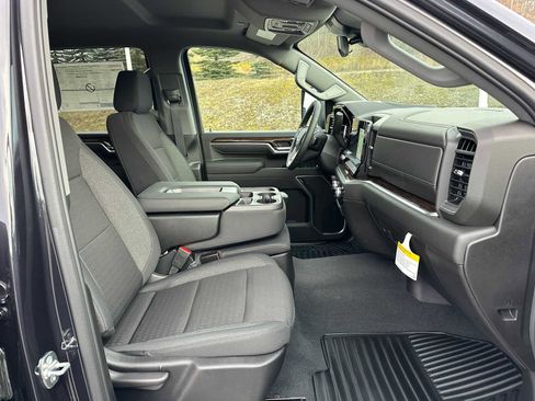 New 2026 GMC Sierra 3500 SLE w/ Preferred Package image 10