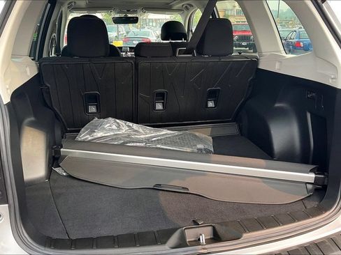 Used 2018 Subaru Forester 2.5i Premium w/ Protection Package #1 AWD/4WD image 31