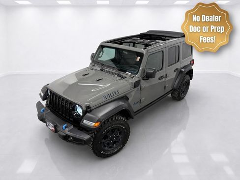 Used 2023 Jeep Wrangler Unlimited w/ Sun & Screen Package AWD/4WD image 2