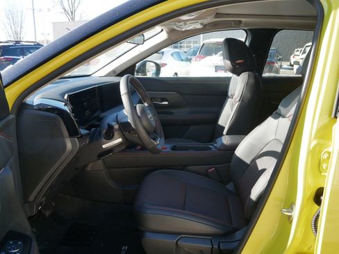 New 2026 Nissan Kicks SR w/ SR Premium Package image 5