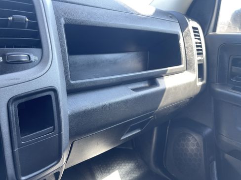 Used 2022 RAM 1500 Tradesman w/ Chrome Appearance Group AWD/4WD image 31