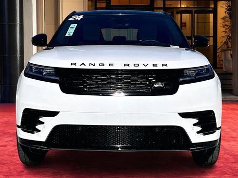 Used 2024 Land Rover Range Rover Velar Dynamic SE image 2