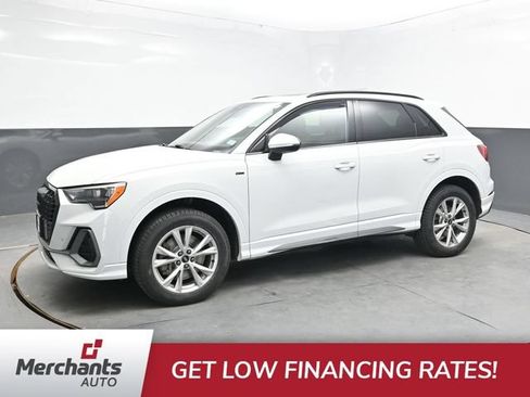Used 2022 Audi Q3 2.0T Premium w/ Convenience Package AWD/4WD image 3