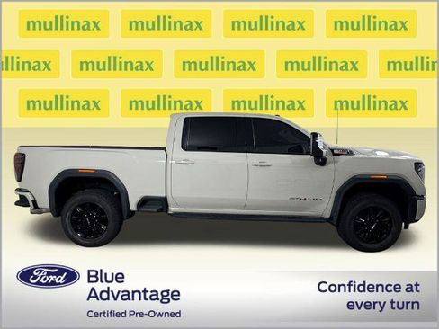 Used 2026 GMC Sierra 2500 AT4 w/ AT4 Premium Plus Package AWD/4WD image 2