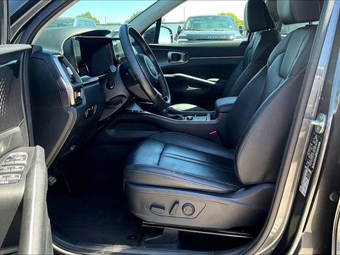 Used 2023 Kia Sorento S FWD image 27