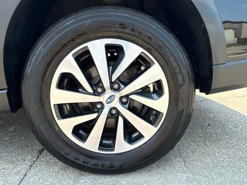 Used 2023 Subaru Outback Premium AWD/4WD image 37