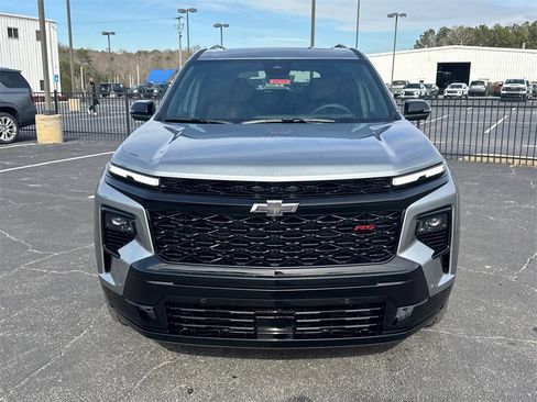 New 2026 Chevrolet Traverse RS w/ LPO, Floor Liner Package image 3