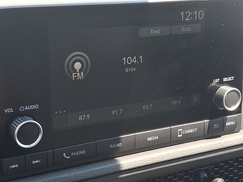 Used 2024 Honda CR-V EX image 17