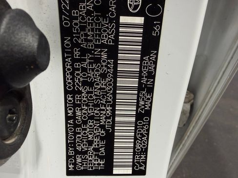 Used 2022 Toyota Prius LE AWD/4WD image 32