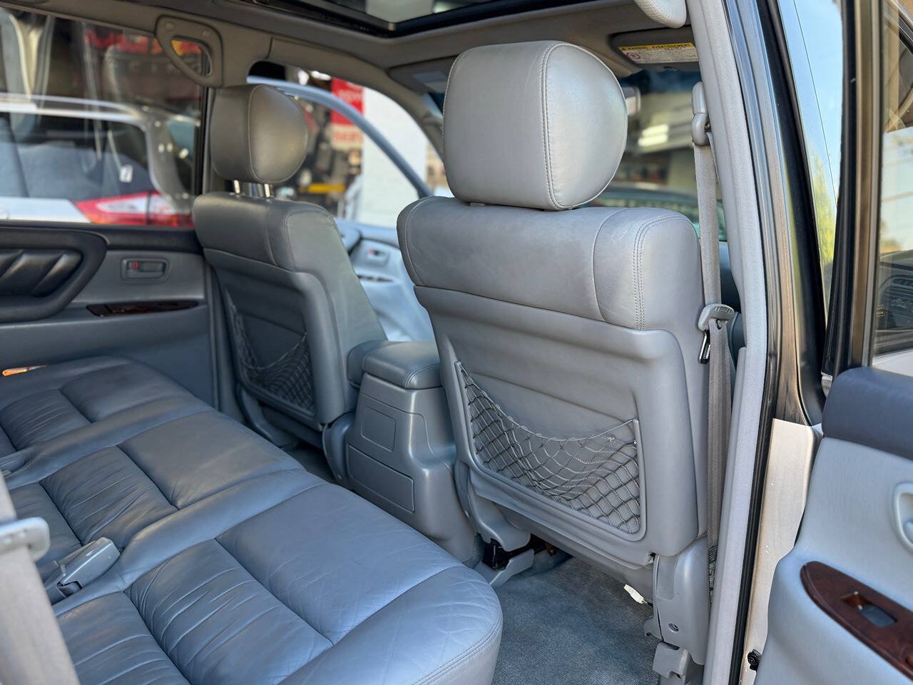 Used 1999 Toyota Land Cruiser w/ Leather Trim Pkg AWD/4WD image 57