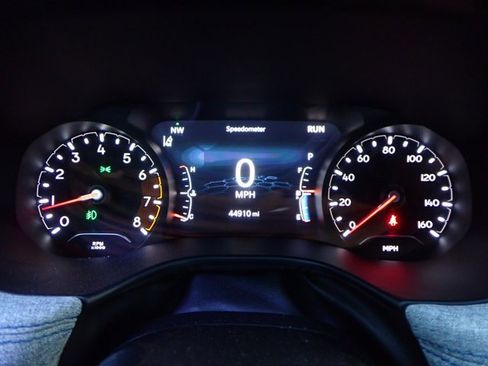 Used 2024 Jeep Compass Latitude image 23