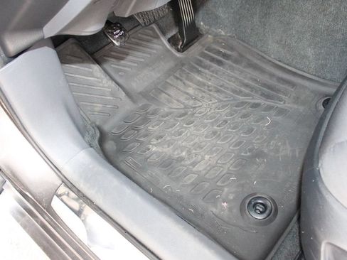 Used 2024 Toyota Camry LE FWD image 22
