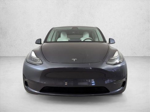 Used 2022 Tesla Model Y Performance image 6