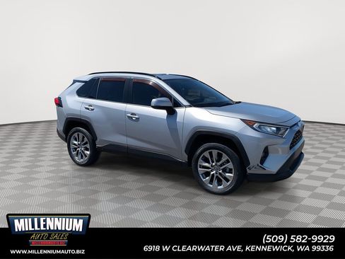 Used 2019 Toyota RAV4 XLE Premium FWD image 1