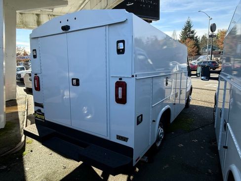 New 2024 Ford Transit 350 w/ Interior Upgrade Package image 7