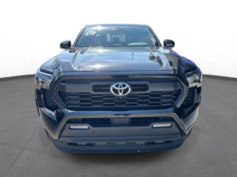 Used 2025 Toyota Tacoma TRD Off-Road w/ TRD Off Road Premium Package AWD/4WD image 8