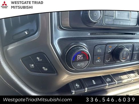 Used 2018 Chevrolet Silverado 1500 High Country image 23