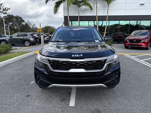 Used 2023 Kia Seltos S image 9
