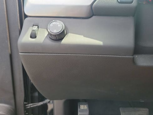 Used 2019 Chevrolet Tahoe LS RWD image 23