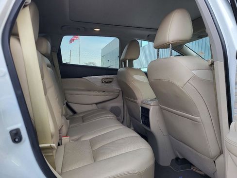Used 2018 Nissan Murano Platinum image 11