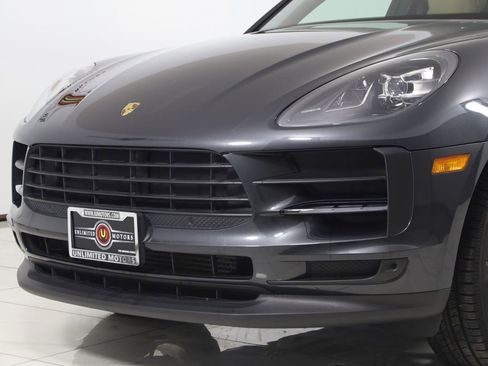 Used 2019 Porsche Macan AWD/4WD image 57