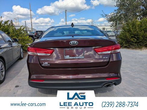 Used 2017 Kia Optima EX w/ Premium Package image 4
