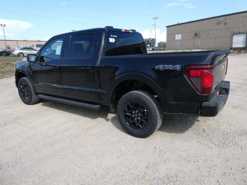 New 2026 Ford F150 XLT w/ XLT Black Appearance Package AWD/4WD image 8