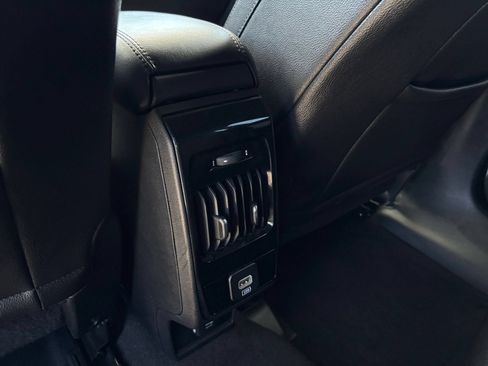 Used 2025 Jeep Compass Limited AWD/4WD image 19