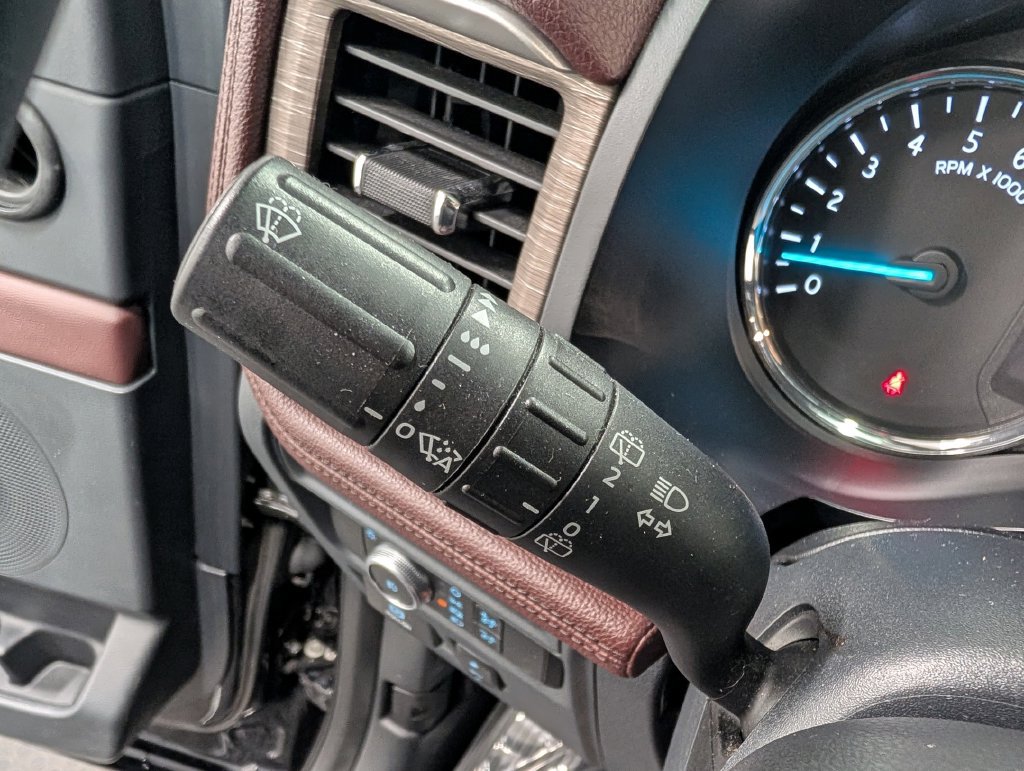 Used 2022 Ford Expedition Limited AWD/4WD image 22