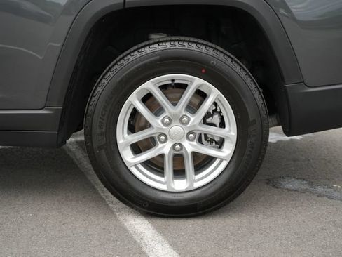 New 2026 Jeep Grand Cherokee L 4WD image 43