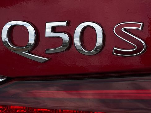 Used 2018 INFINITI Q50 Red Sport 400 w/ Sensory Package (Sport) image 30