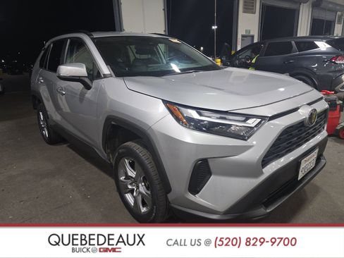 Used 2022 Toyota RAV4 XLE image 3