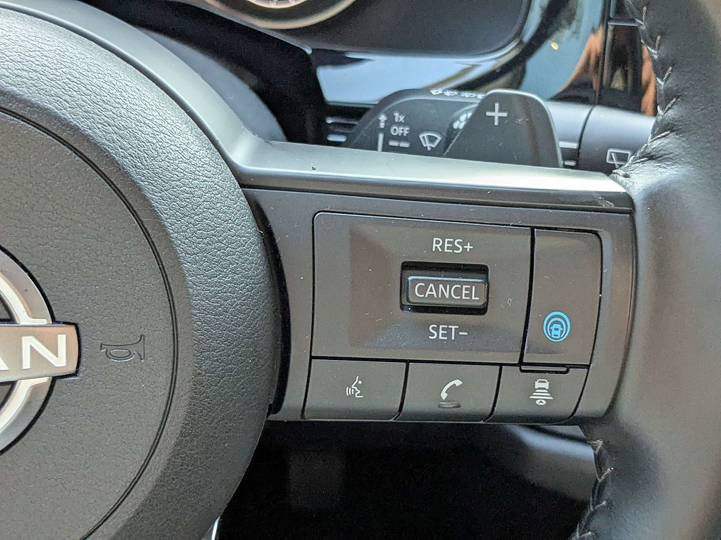 Used 2024 Nissan Pathfinder SV FWD image 39