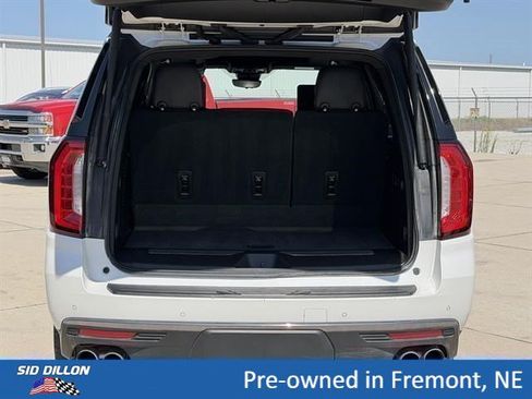 Used 2023 GMC Yukon Denali Ultimate AWD/4WD image 5