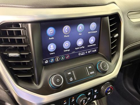 Used 2023 GMC Acadia SLT FWD image 28