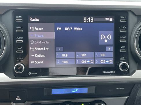 Used 2022 Toyota Tacoma SR5 w/ Technology Package RWD image 31
