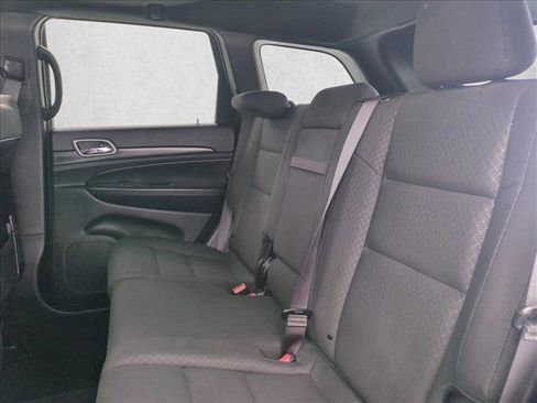 Used 2020 Jeep Grand Cherokee Laredo w/ 18" Wheel & 8.4" Radio Group AWD/4WD image 22