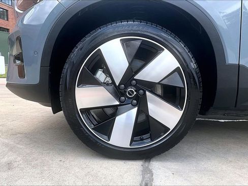 Used 2023 Volvo C40 P8 Recharge Ultimate AWD/4WD image 11