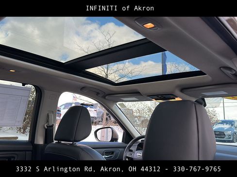 Used 2025 Nissan Rogue SV w/ SV Premium Package image 30