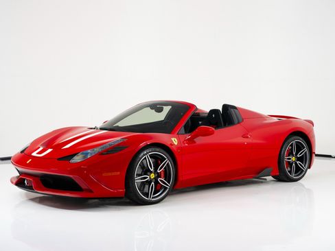 Used 2015 Ferrari 458 Speciale A image 12