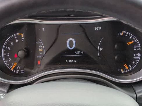 Used 2021 Jeep Grand Cherokee Laredo X AWD/4WD image 30