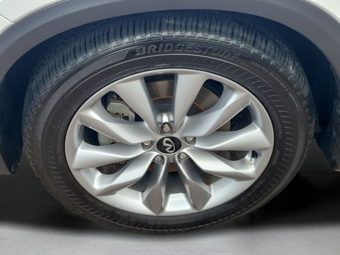Used 2022 INFINITI QX50 Luxe FWD image 9