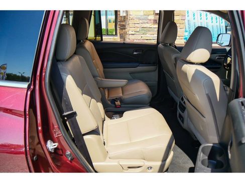 Used 2022 Honda Pilot Touring image 21