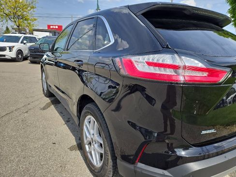 Used 2024 Ford Edge SEL AWD/4WD image 4