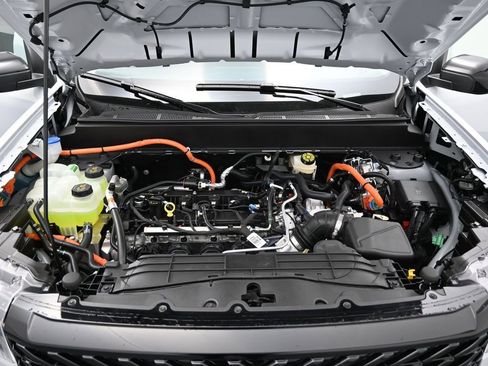 New 2025 Ford Maverick XLT w/ Equipment Group 301A image 34